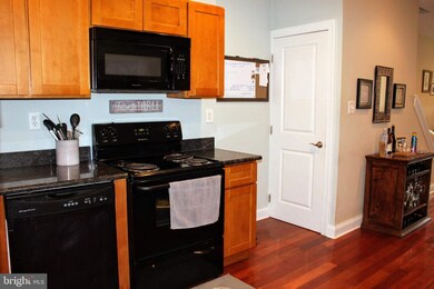 4608 Smick St, Philadelphia, PA 19127 - photo 7