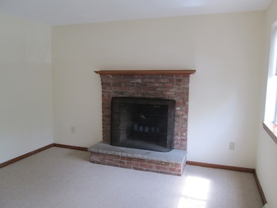 112 Clark St unit 112, Belmont, MA 02478 - photo 4