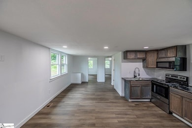 611 Hunters Ct, Laurens, SC 29360 - photo 7