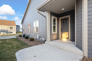 3-Exterior_655 Lambert