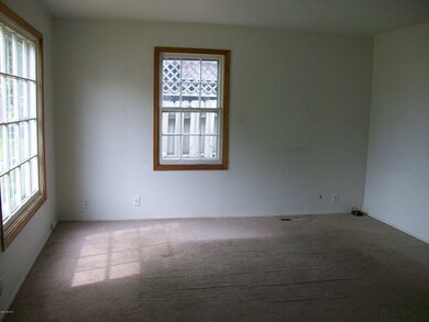 1105 N 13th St, Niles, MI 49120 - photo 3