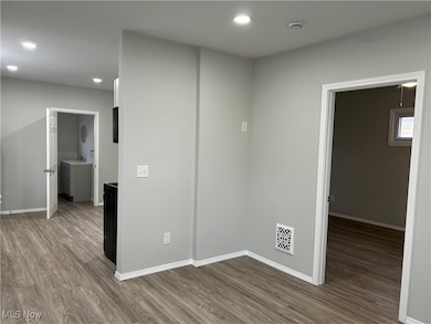 15630 Holmes Ave unit Up, Cleveland, OH 44110 - photo 5