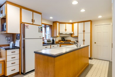 12 Chagnon Ln, Hudson, NH 03051 - photo 7