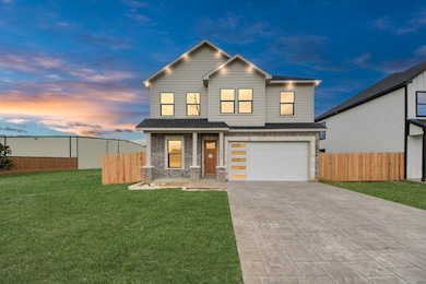 320 E Main St, La Porte, MS 77571 - photo 2