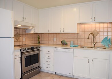 1012 Palmetto Way #2_Kitchen