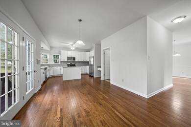 9 N Iroquois Ln, Chester Springs, PA 19425 - photo 3