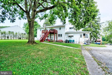 608 Heckel Ave, Spring City, PA 19475 - photo 5