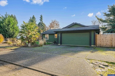 304 NW 5th St, Sublimity, OR 97385 - photo 2