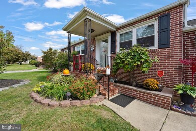 312 S Dupont Rd, Newport, DE 19804 - photo 2