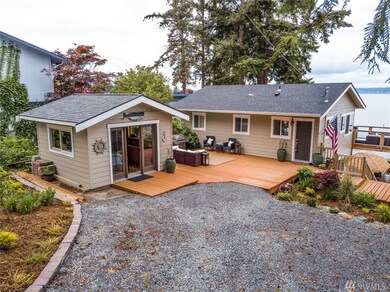 19920 Soundview Dr NW, Stanwood, WA 98292 - photo 2