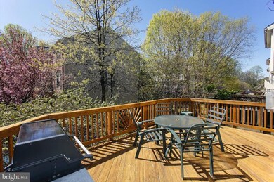13018 Shamrock Glen Dr, Germantown, MD 20874 - photo 5