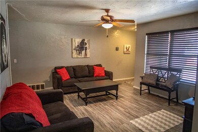 4704 Tate Dr, Oklahoma City, OK 73115 - photo 4