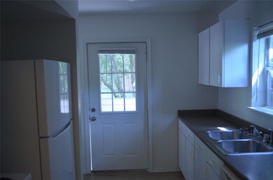 2017 Old Mineral Wells Hwy unit 101, Weatherford, TX 76088 - photo 6