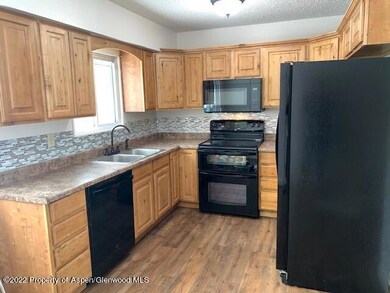 1110 Breeze St, Craig, CO 81625 - photo 2