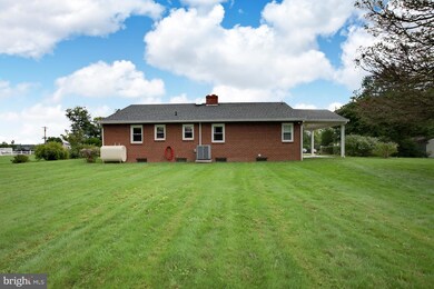 23275 Greenbrier Rd, Leonardtown, MD 20650 - photo 5