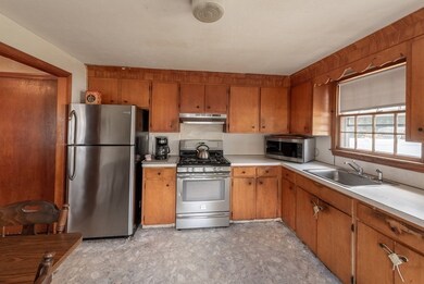 63 Brooks Rd, Rockland, MA 02370 - photo 2