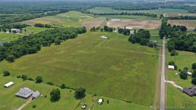 12993 S Lombard Ln, Skiatook, OK 74070 - photo 2