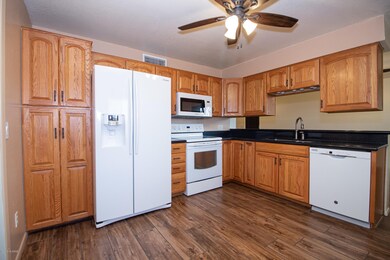Kitchen 2