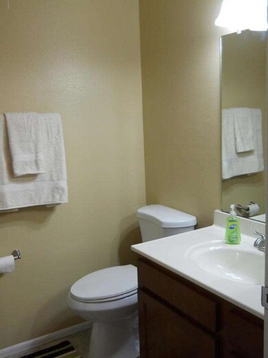 13844 N Newcastle Dr, Sun City, AZ 85351 - photo 4