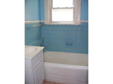 68 Phebe St, Woonsocket, RI 02895 - photo 5