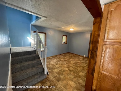 5100 Wexford Rd, Lansing, MI 48911 - photo 4