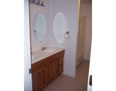 15 Hines Ct unit 19, Marblehead, MA 01945 - photo 6