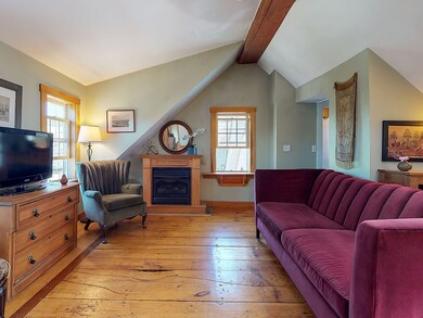 28 Langdon St unit 4, Portsmouth, NH 03801 - photo 7