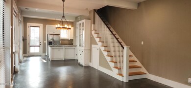 Dining/Kitchen