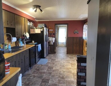 32 W Ridge St, Coaldale, PA 18218 - photo 6