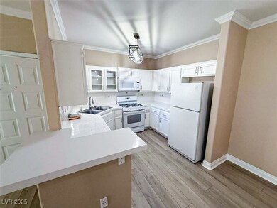 1300 S Arlington St unit 202, Las Vegas, NV 89104 - photo 5