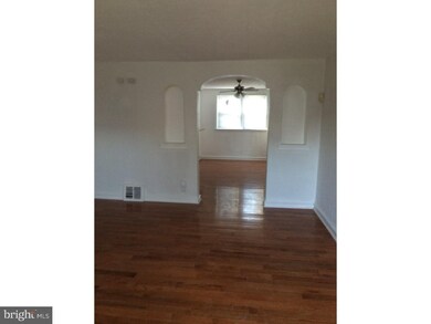 4302 Sheffield St, Philadelphia, PA 19136 - photo 3