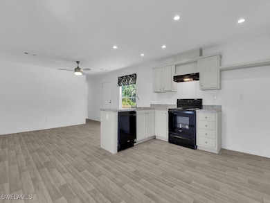 21180 Cypress Park Cir, Estero, FL 33928 - photo 6