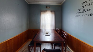 202-Village-View-St-Dining-Room
