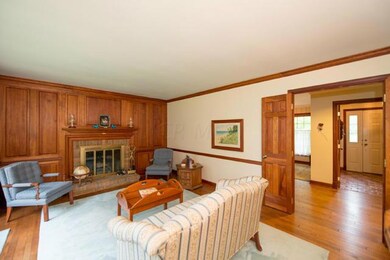 1 liv room 4