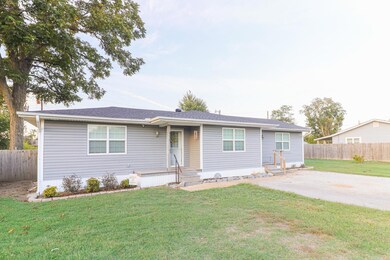 425 E Speedway St, Trumann, AR 72472 - photo 2