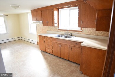 380 S Belmont Rd, Paradise, PA 17562 - photo 6