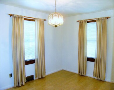 The Laminate Flooring Flows Into The Dining Room
