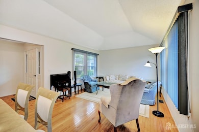 13 Benjamin Franklin Dr, Monroe Township, NJ 08831 - photo 7