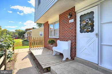 606 Piper Rd, Reisterstown, MD 21136 - photo 2