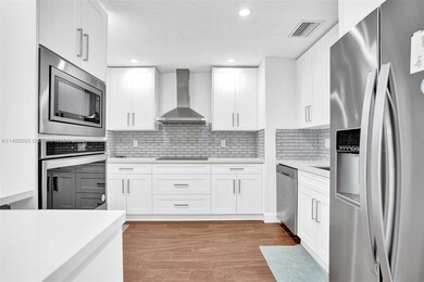 3614 E Forge Rd unit 18, Davie, FL 33328 - photo 5