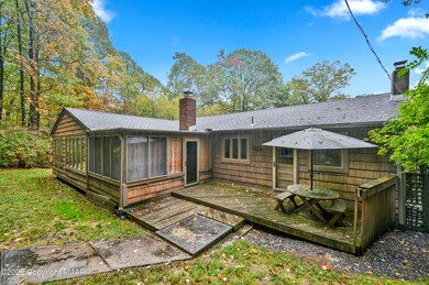 117 Upper Chipmunk Ct, Bushkill, PA 18324 - photo 7