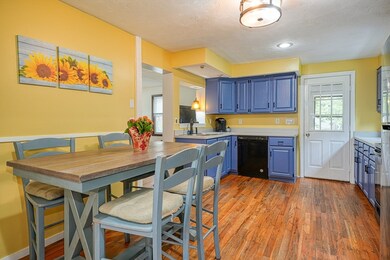 94 Packard St, Lancaster, MA 01523 - photo 7