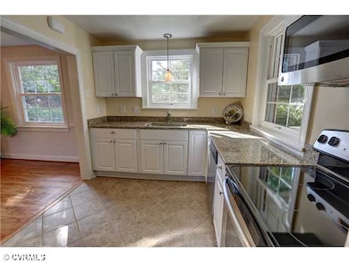 Kitchen - View of kitchen towards dining room and 