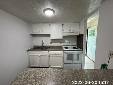 2818 Stonehenge Dr, Columbus, OH 43224 - photo 3