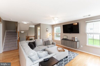 19902 Dunstable Cir, Germantown, MD 20876 - photo 4