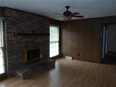 609 S Hillcrest Dr, Shelbyville, TN 37160 - photo 5