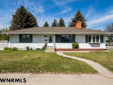 600 Cedar St, Kimball, NE 69145 - photo 2