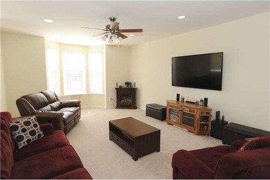 5466 Spring Ridge Dr W, Macungie, PA 18062 - photo 2