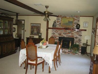 4392 E Evans Creek Rd, Rogue River, OR 97537 - photo 6