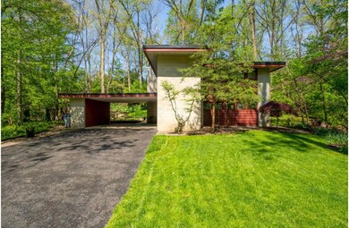Drive up to your vacation home Home